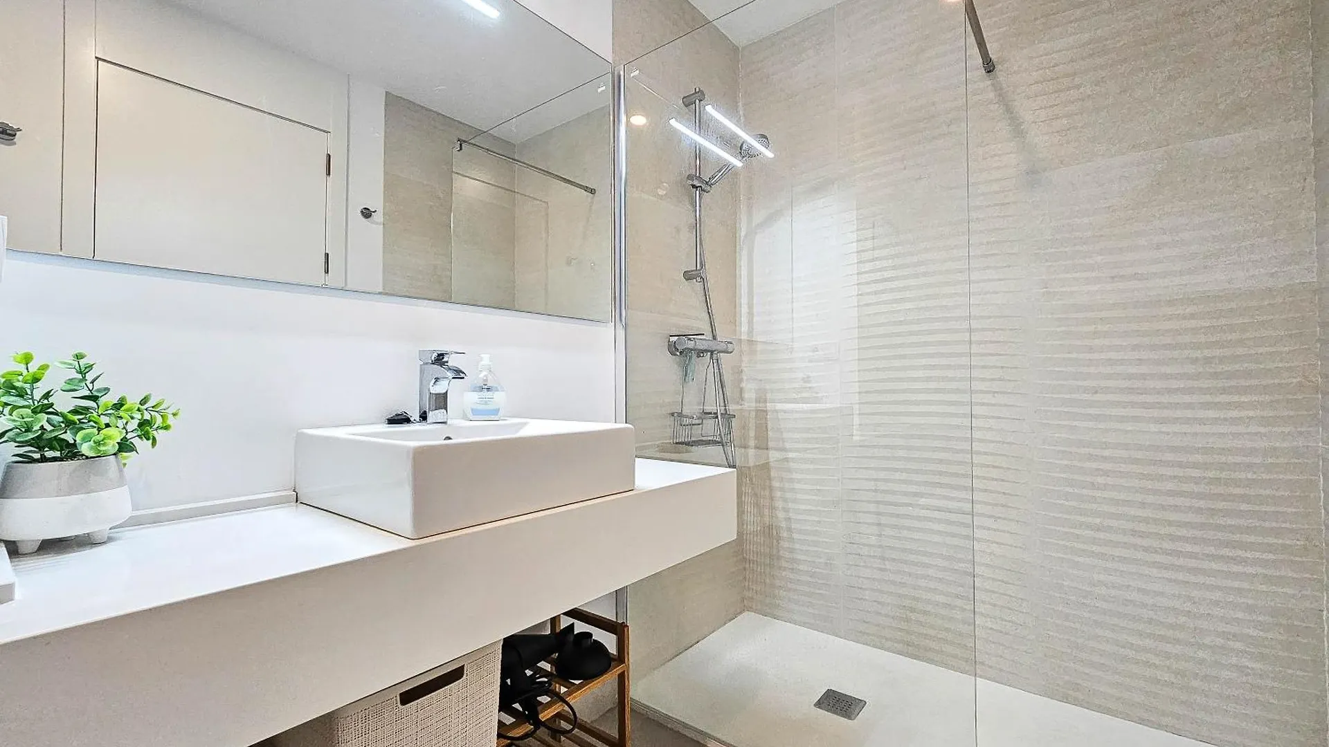 2 Bedroom Penthouse In Serenity Collection In Эстепона 0*,  Испания