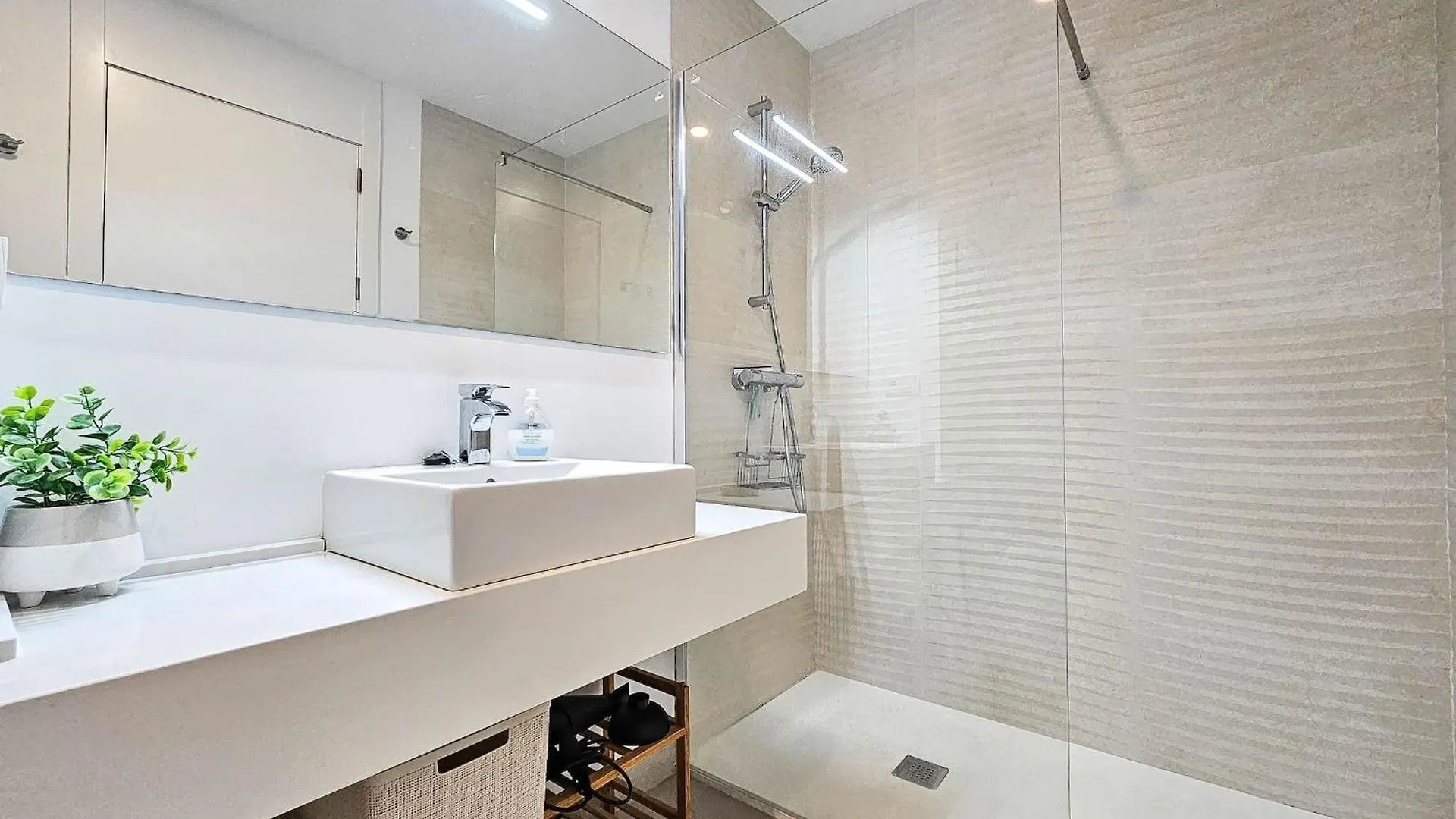 2 Bedroom Penthouse In Serenity Collection In Эстепона